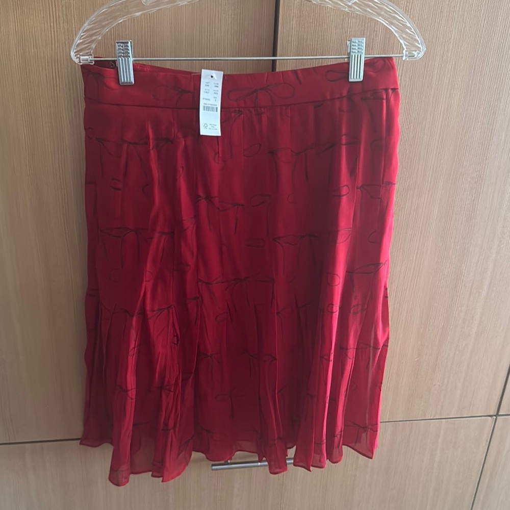 J.Crew Elegant Red Skirt size 6 new with tags